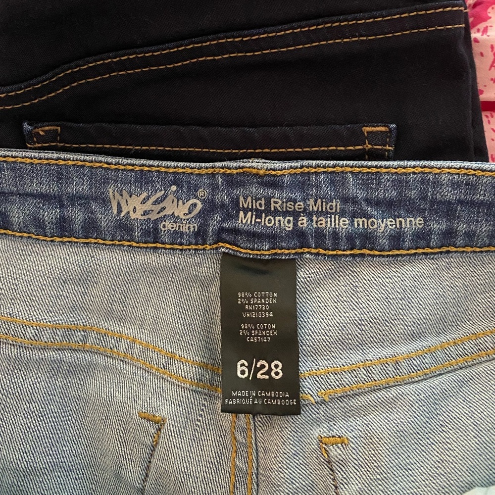 Target Mossimo Mid Rise Midi Denim Shorts - Picture 3 of 3